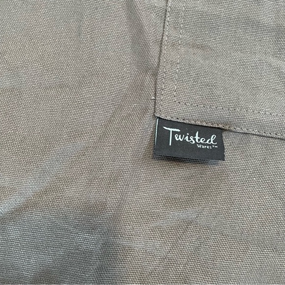 Twisted Wares Grey Ring Leader of the Shitshow Open Back Apron - Picture 5 of 5